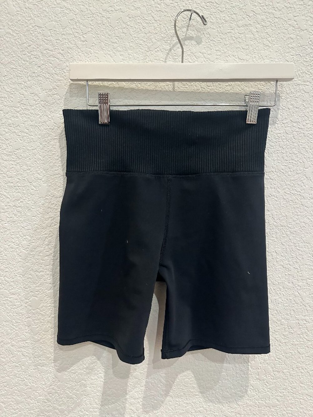 Black Vuori Bike Shorts with High Waist Ribbed Waistband, Small